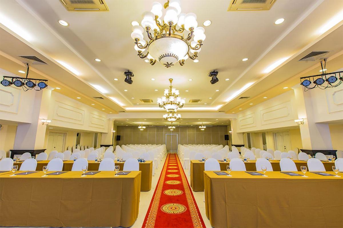 Yasaka Saigon Nha Trang Hotel & Spa Esterno foto