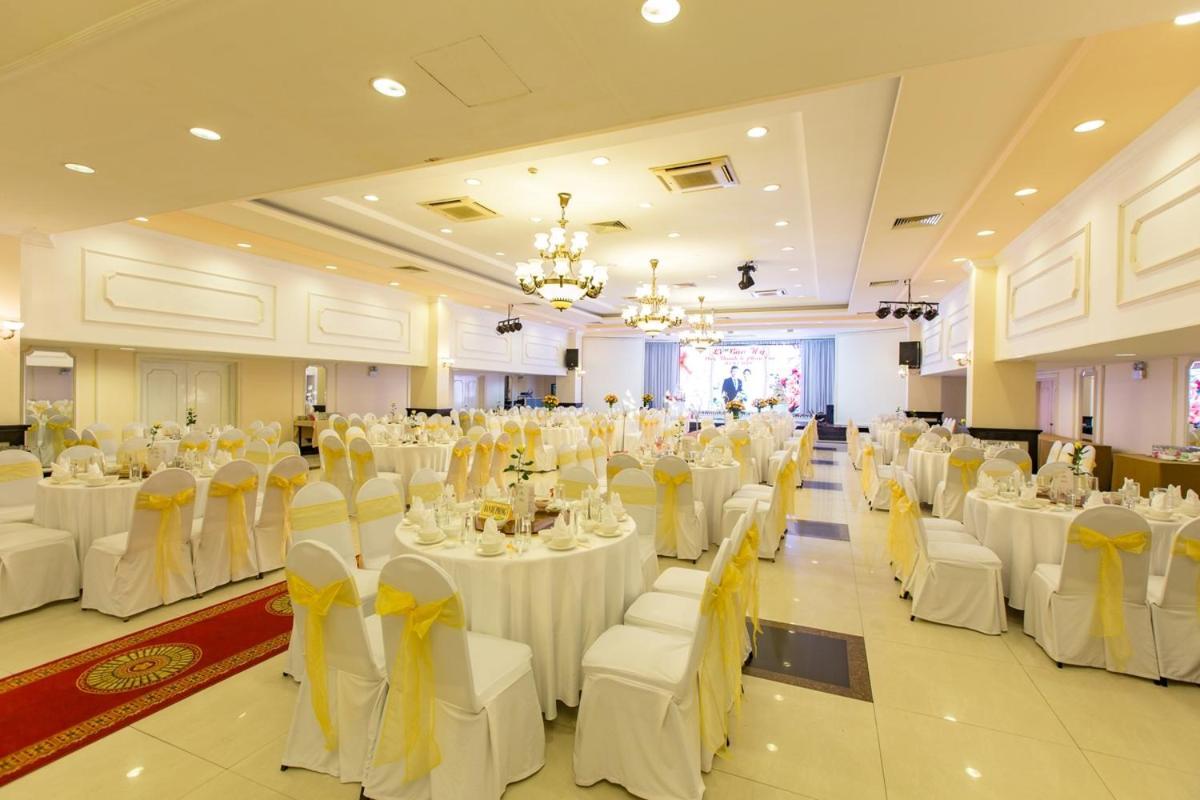 Yasaka Saigon Nha Trang Hotel & Spa Esterno foto